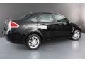 Black - Focus SE Sedan Photo No. 6
