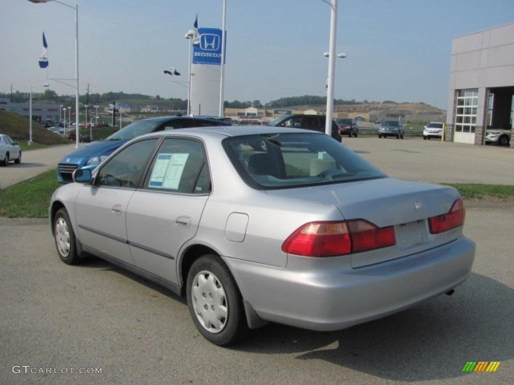 1999 Accord LX Sedan - Satin Silver Metallic / Gray photo #10