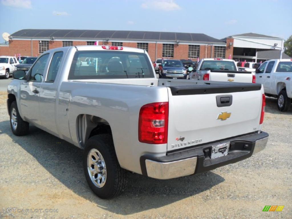 2011 Silverado 1500 LS Extended Cab - Sheer Silver Metallic / Dark Titanium photo #2