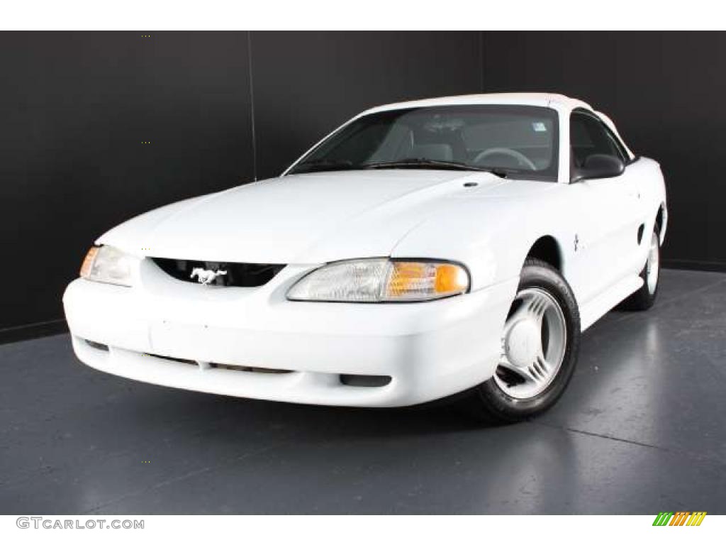 1994 Mustang V6 Convertible - Crystal White / Grey photo #1