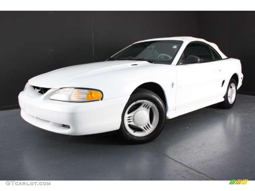 1994 Mustang V6 Convertible - Crystal White / Grey photo #5