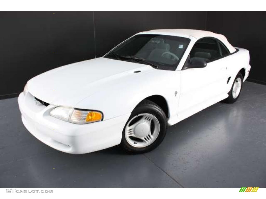 1994 Mustang V6 Convertible - Crystal White / Grey photo #22