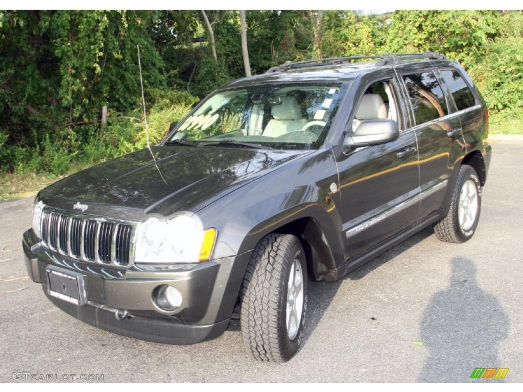 2005 Grand Cherokee Limited 4x4 - Dark Khaki Pearl / Dark Khaki/Light Graystone photo #1