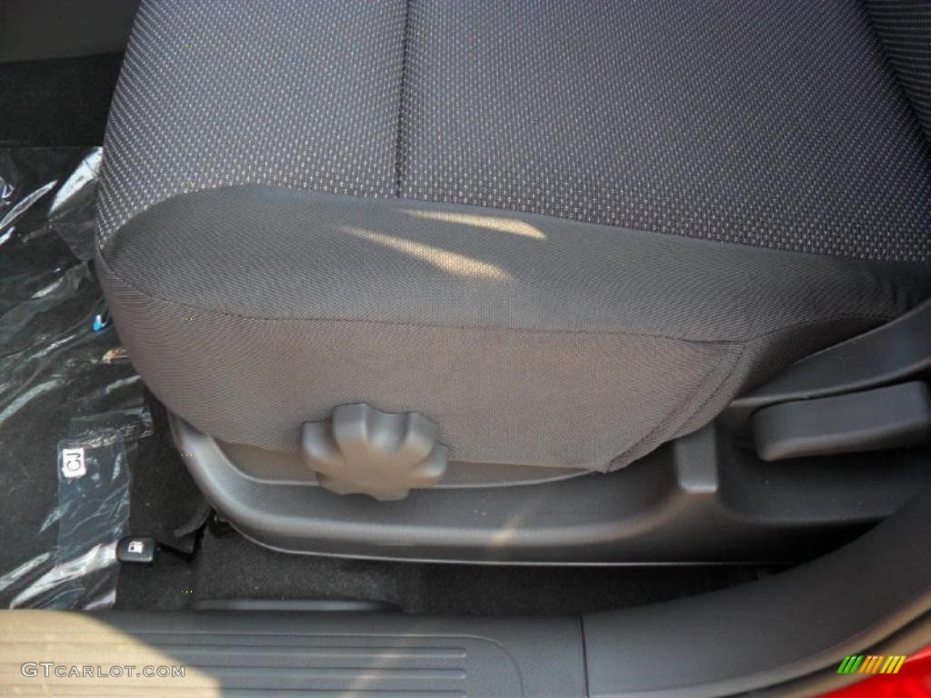 2010 Aveo LT Sedan - Sport Red / Charcoal photo #8