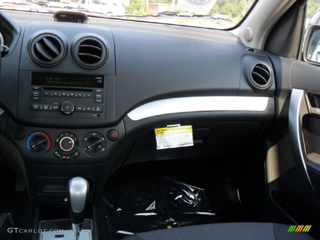 2010 Aveo LT Sedan - Sport Red / Charcoal photo #16