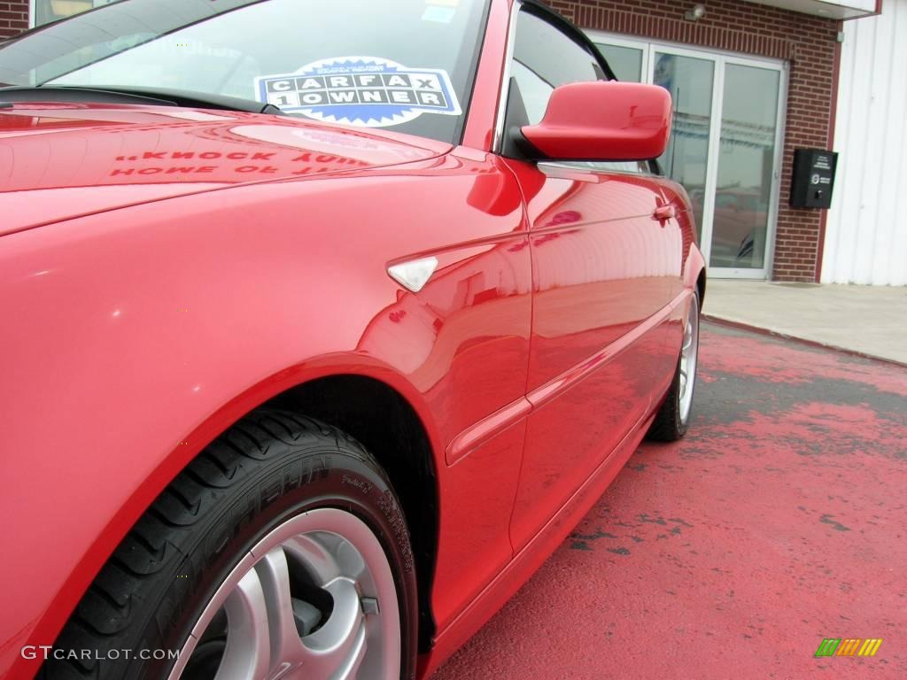 2005 3 Series 330i Convertible - Electric Red / Grey photo #13
