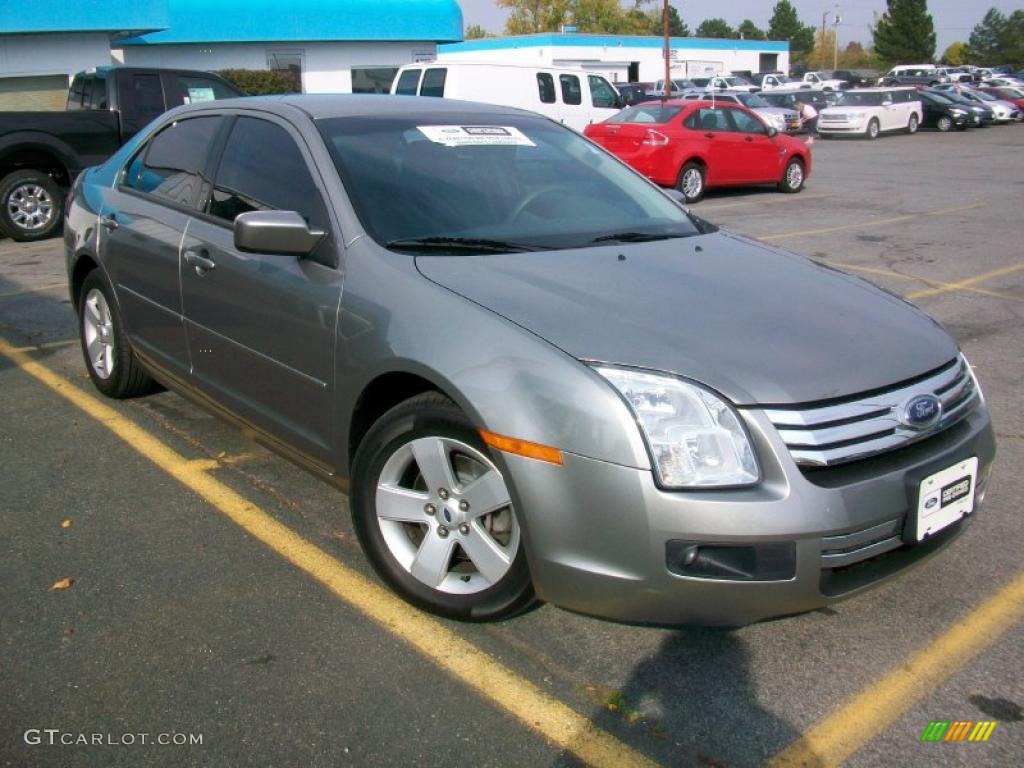 2008 Fusion SE - Vapor Silver Metallic / Charcoal Black photo #6