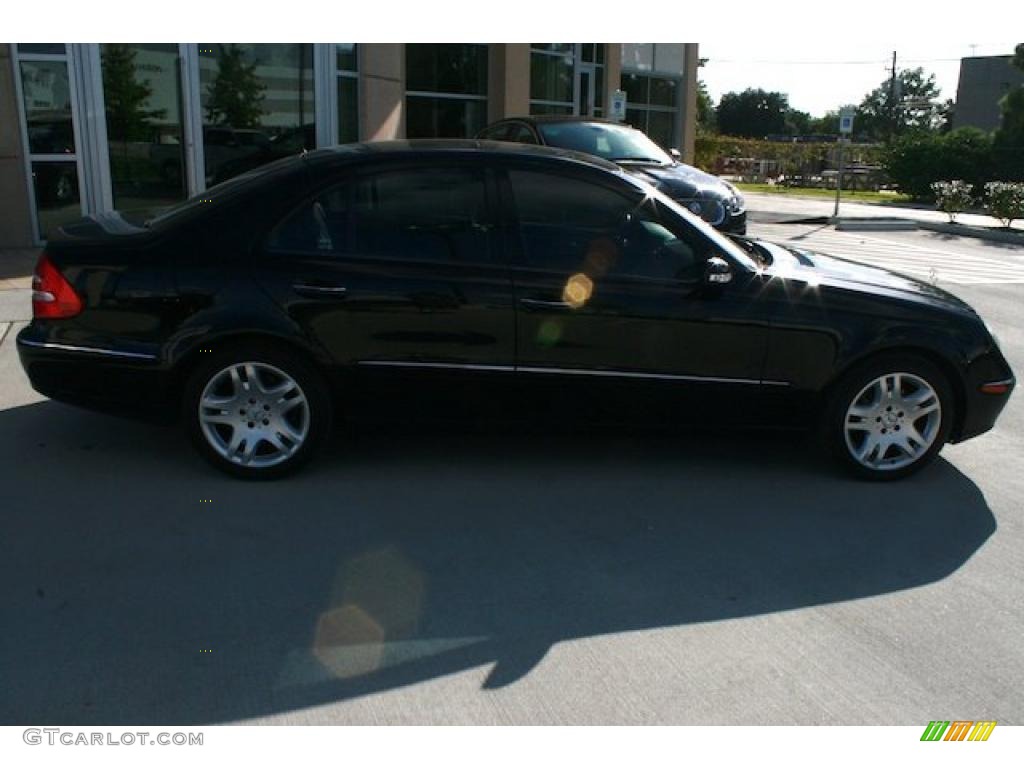 2003 E 500 Sedan - Black / Charcoal photo #11