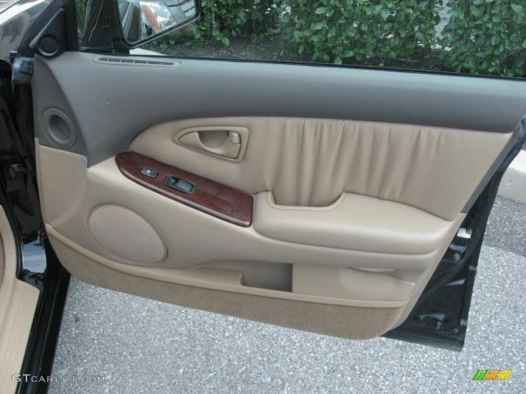 2002 Diamante LS - Pendleton Black Pearl / Brown/Tan photo #24