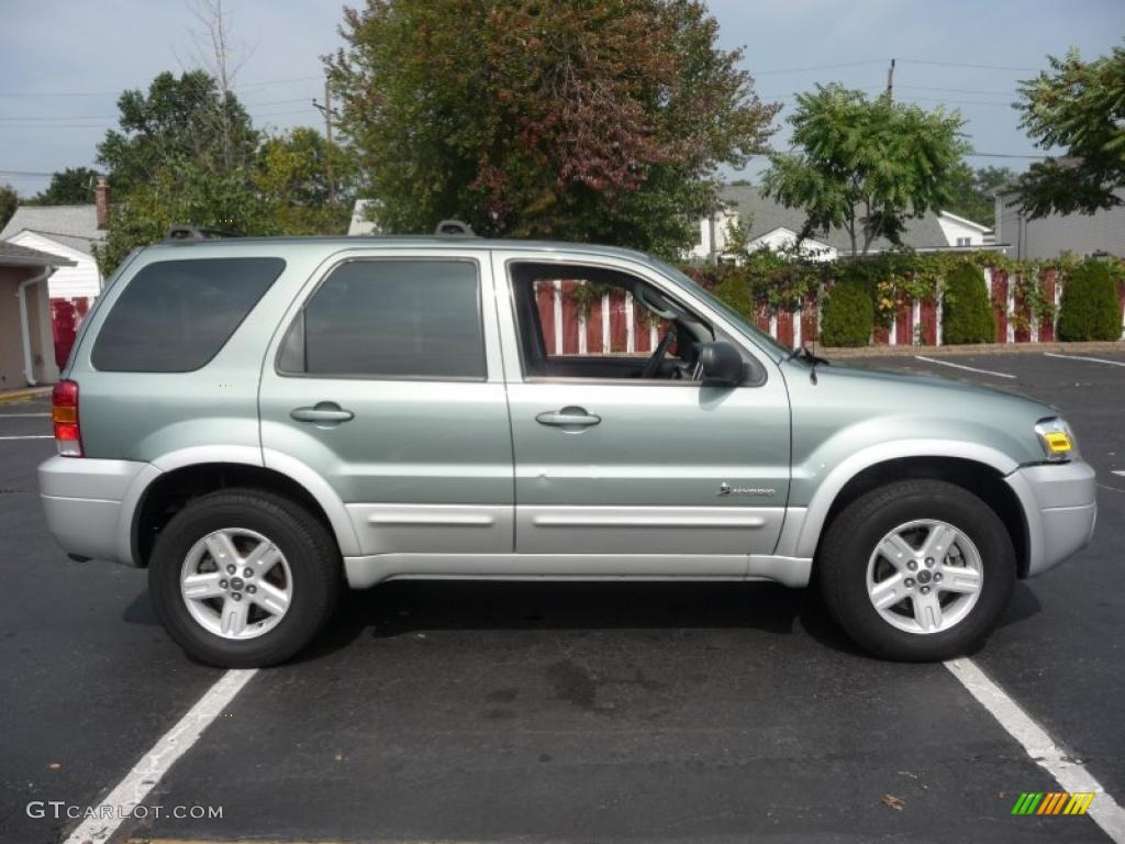 2006 Escape Hybrid 4WD - Titanium Green Metallic / Medium/Dark Flint photo #10