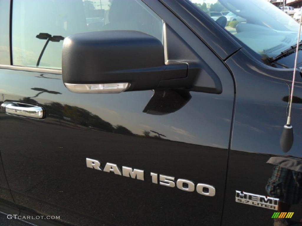 2011 Ram 1500 Big Horn Crew Cab 4x4 - Brilliant Black Crystal Pearl / Dark Slate Gray/Medium Graystone photo #23