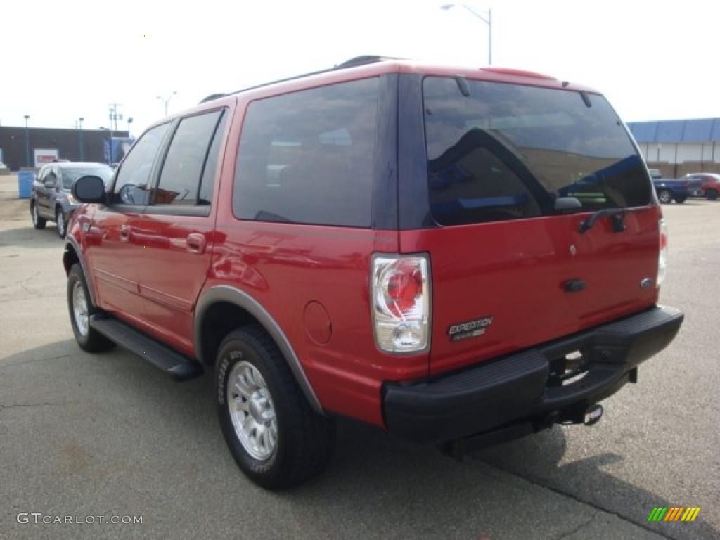 2001 Expedition XLT 4x4 - Laser Red / Medium Graphite photo #2