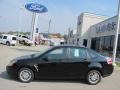 Black - Focus SE Sedan Photo No. 2