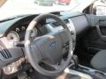 Black - Focus SE Sedan Photo No. 8