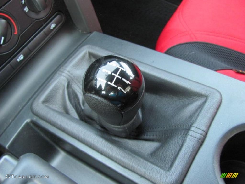 2008 Mustang GT Deluxe Coupe - Black / Dark Charcoal photo #13