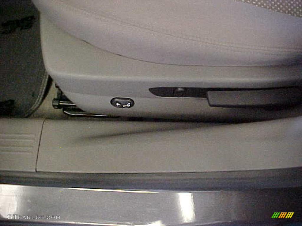 2010 Malibu LS Sedan - Taupe Gray Metallic / Titanium photo #18