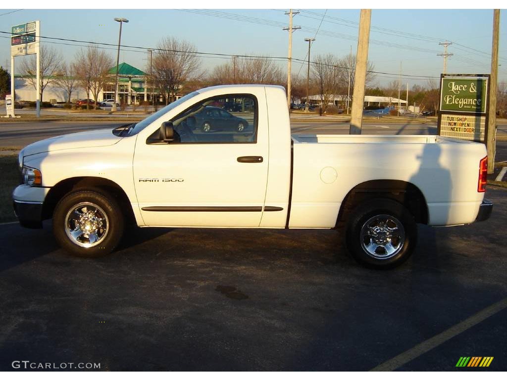2005 Ram 1500 ST Regular Cab - Bright White / Dark Slate Gray photo #2