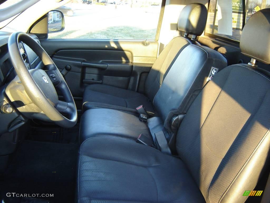 2005 Ram 1500 ST Regular Cab - Bright White / Dark Slate Gray photo #9