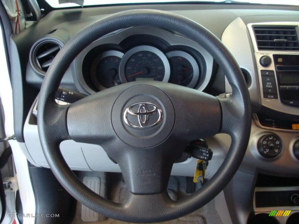 2007 RAV4 4WD - Super White / Ash Gray photo #19