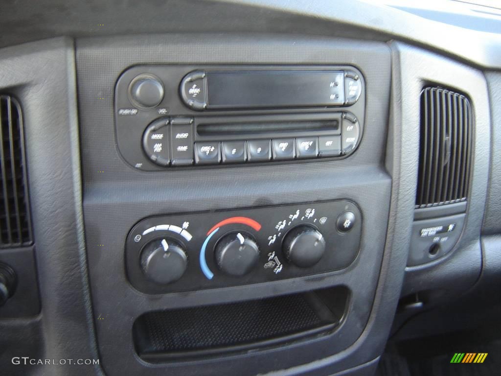 2005 Ram 1500 ST Regular Cab - Bright White / Dark Slate Gray photo #14