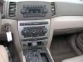 2005 Light Khaki Metallic Jeep Grand Cherokee Laredo 4x4  photo #19
