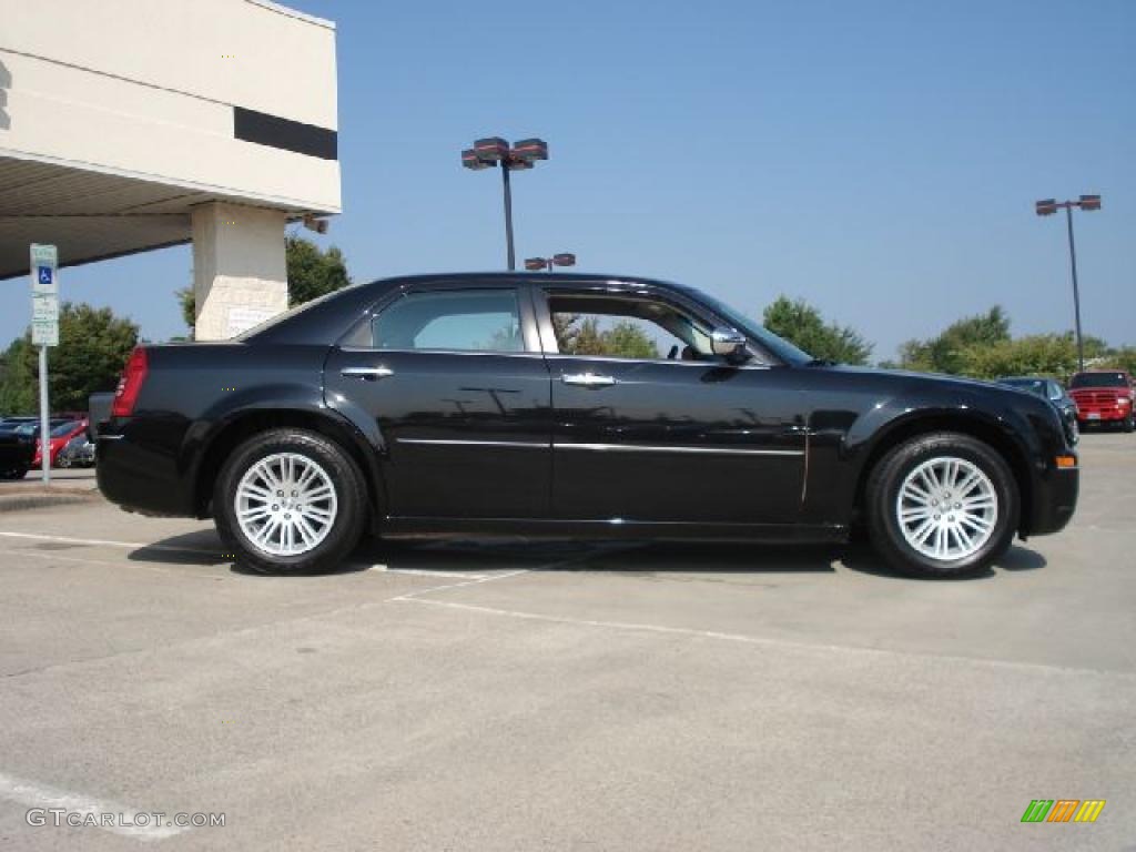 2010 300 Touring - Brilliant Black Crystal Pearl / Dark Slate Gray photo #2