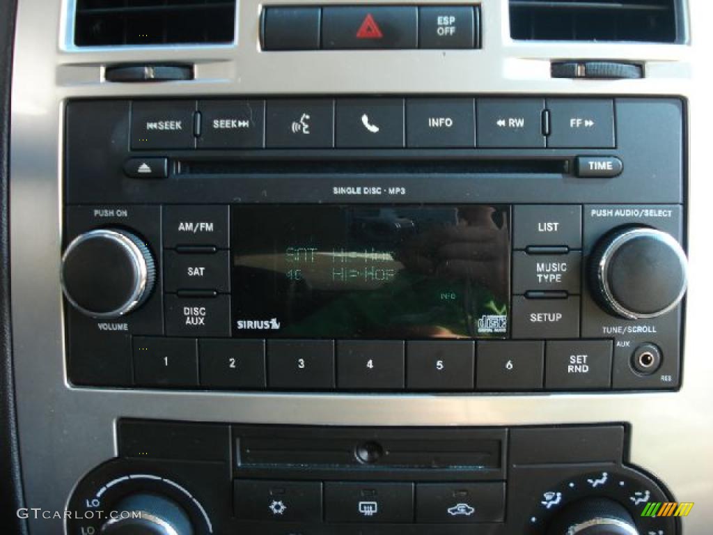 2010 300 Touring - Brilliant Black Crystal Pearl / Dark Slate Gray photo #21
