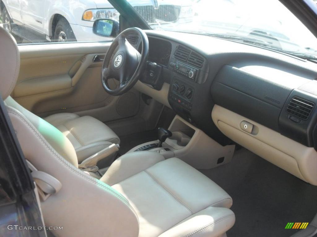 2002 Cabrio GLX - Marlin Blue Pearl / Beige photo #9