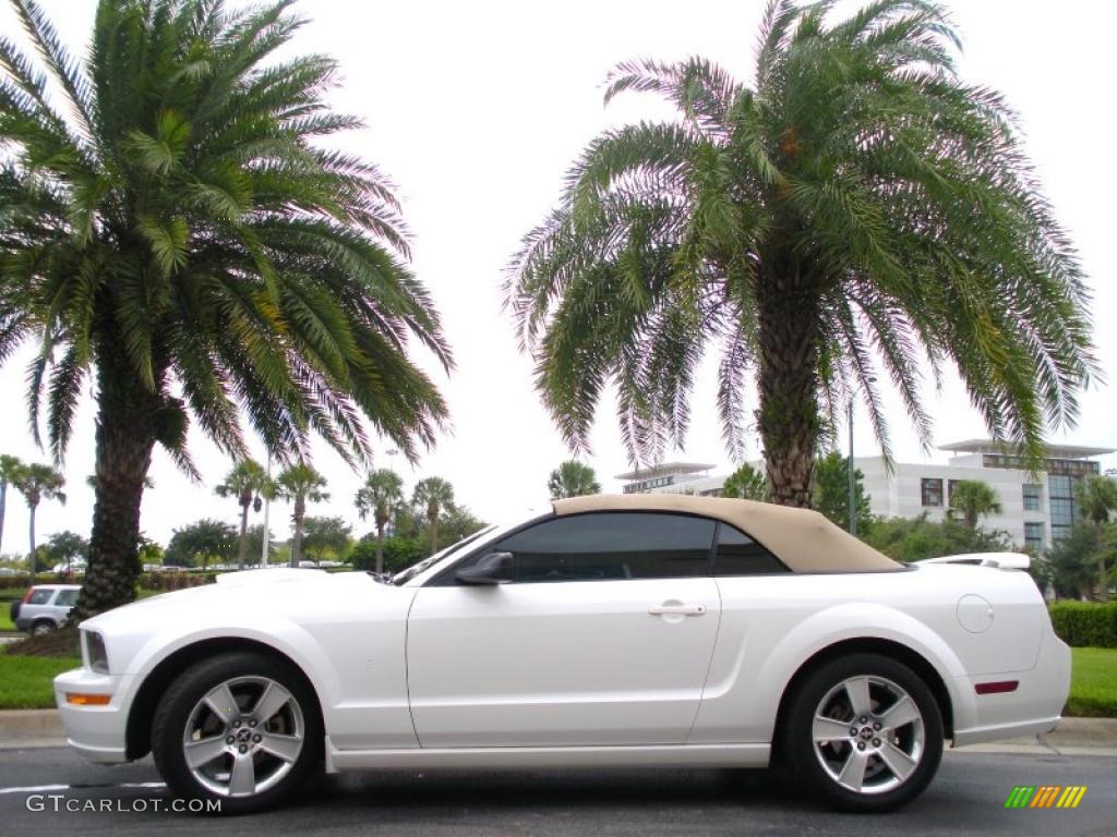 2007 Mustang GT Premium Convertible - Performance White / Medium Parchment photo #1