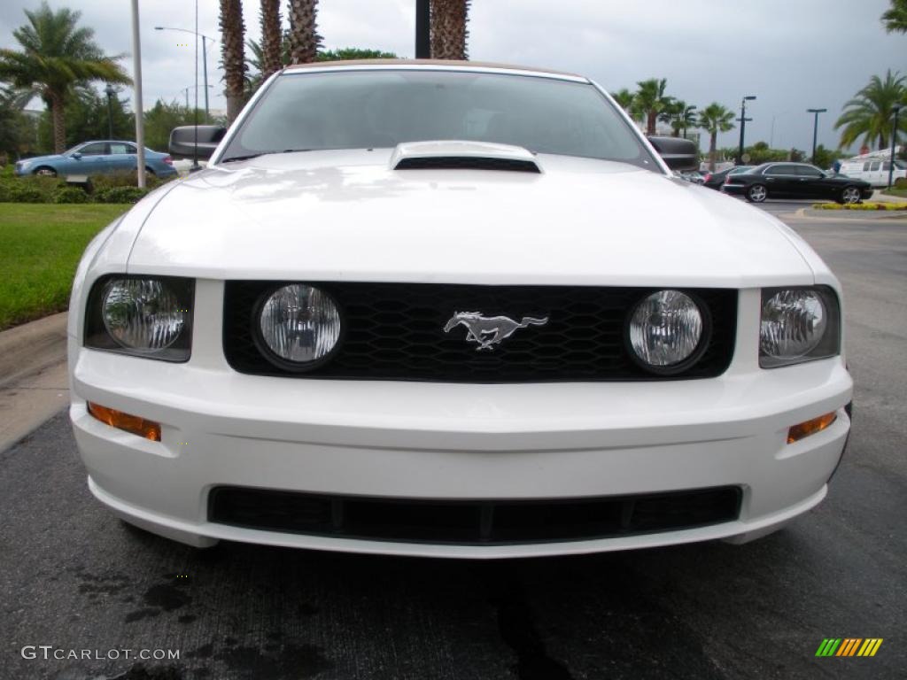 2007 Mustang GT Premium Convertible - Performance White / Medium Parchment photo #3