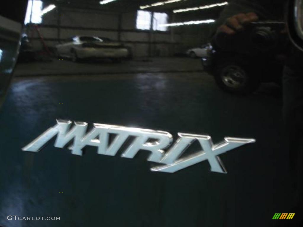 2007 Matrix  - Black Sand Pearl / Dark Charcoal photo #35