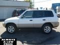 White - RAV4 4WD Photo No. 4