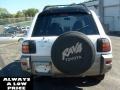 White - RAV4 4WD Photo No. 6