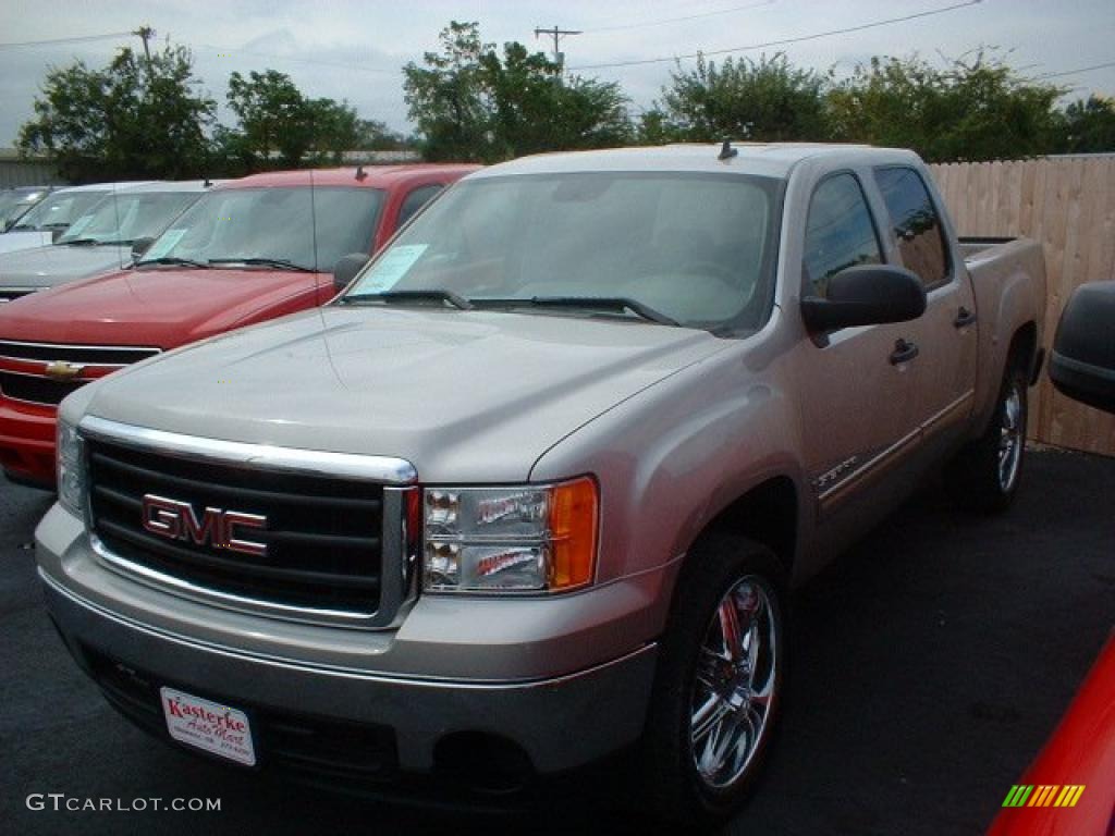 2007 Sierra 1500 SLE Crew Cab - Silver Birch Metallic / Dark Titanium photo #3