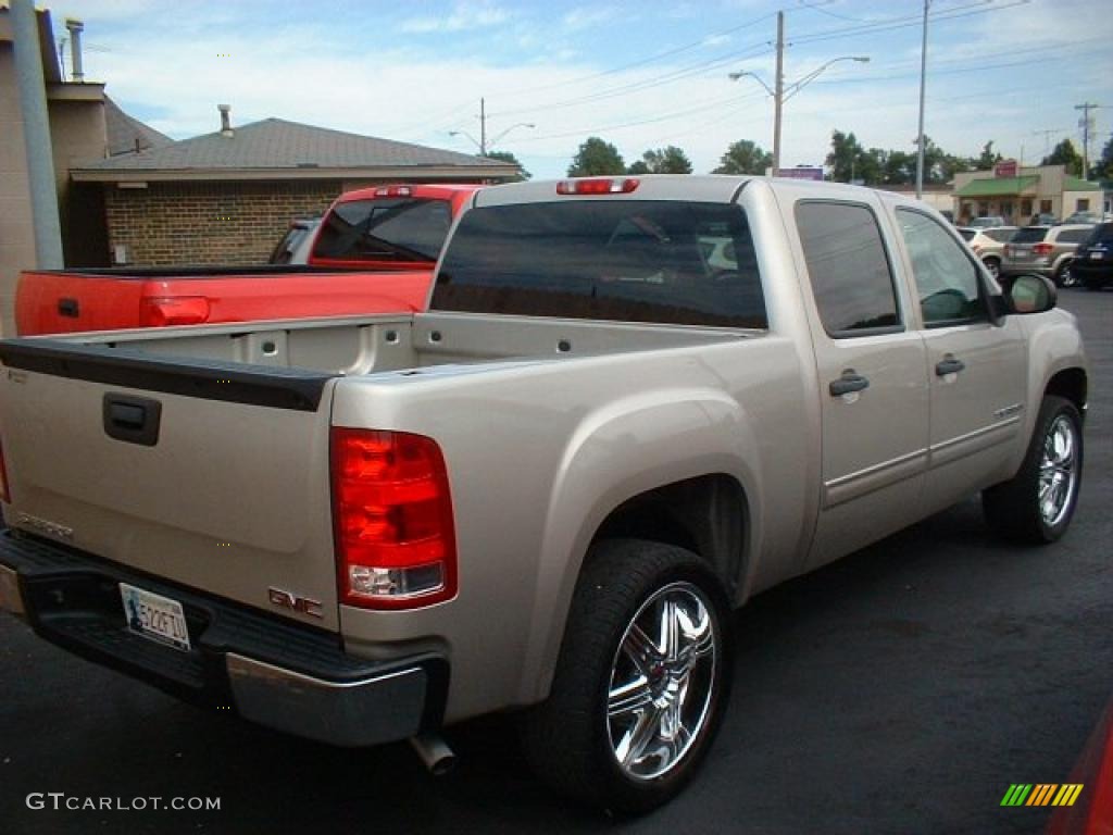 2007 Sierra 1500 SLE Crew Cab - Silver Birch Metallic / Dark Titanium photo #4