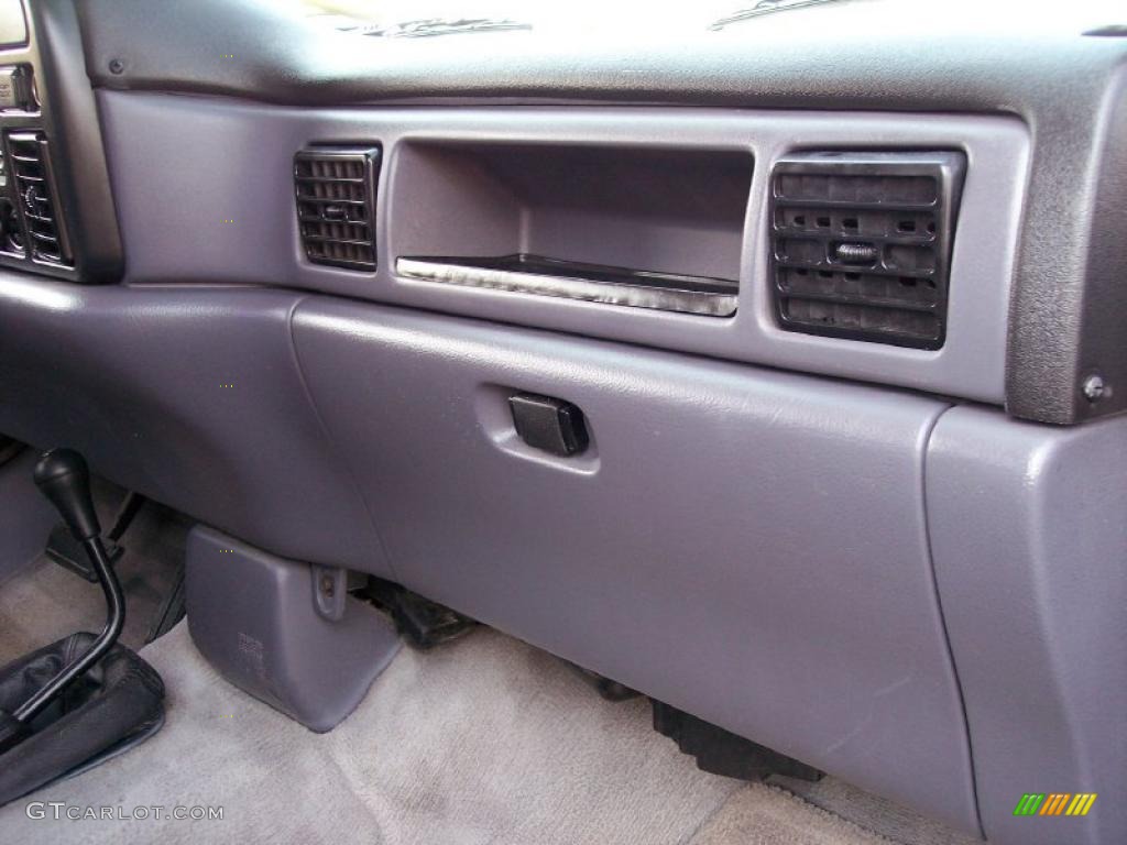 1997 Ram 1500 Laramie SLT Extended Cab 4x4 - Black / Mist Gray photo #45