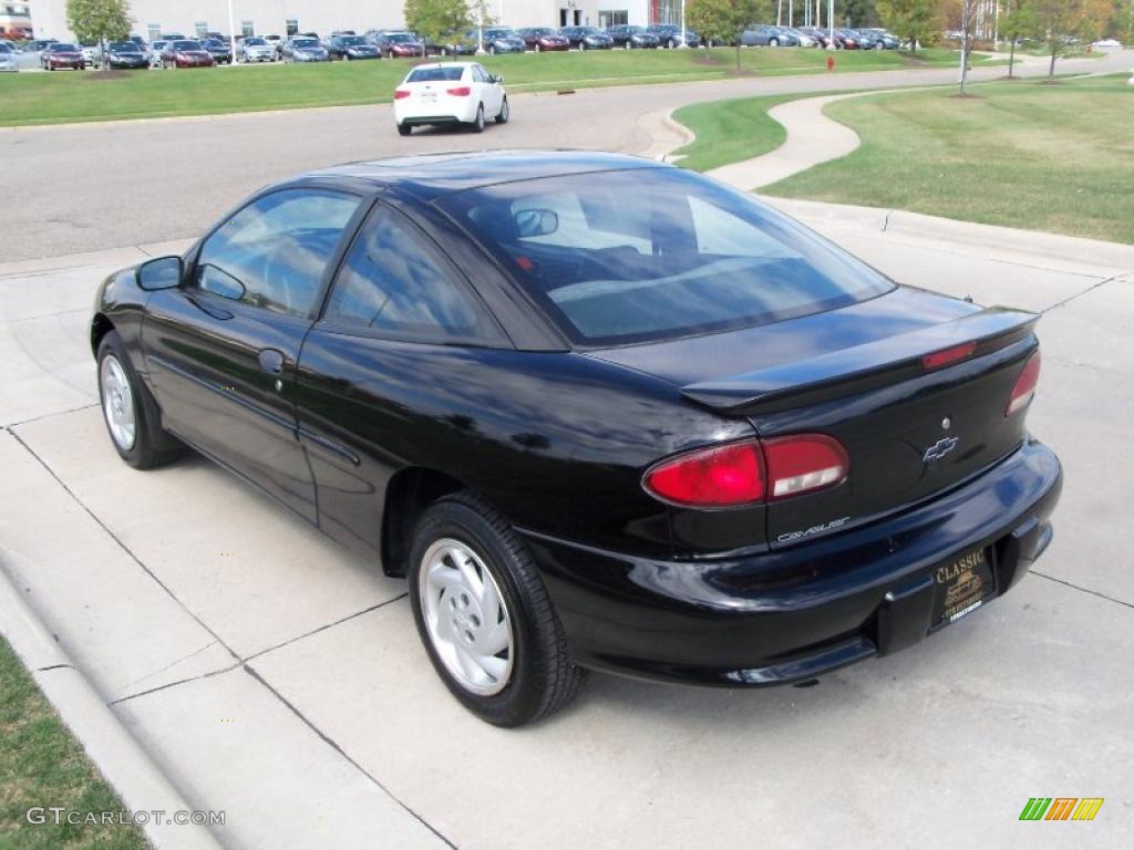 1999 Cavalier Coupe - Black / Graphite photo #4