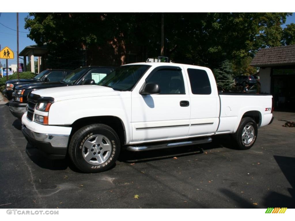 2007 Silverado 1500 Classic Z71 Extended Cab 4x4 - Summit White / Dark Charcoal photo #1