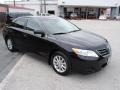Black - Camry LE Photo No. 3