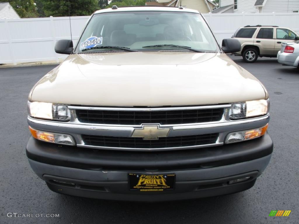 2005 Tahoe LS - Sandstone Metallic / Tan/Neutral photo #4