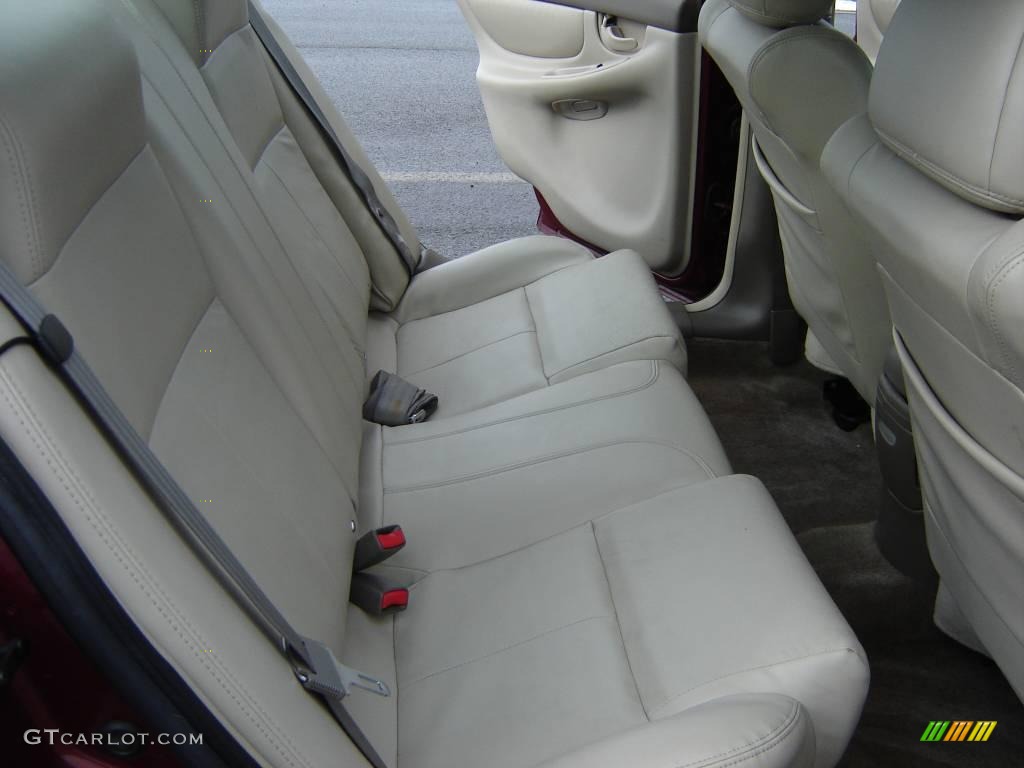 2003 Alero GLS Sedan - Ruby Red Metallic / Neutral photo #11