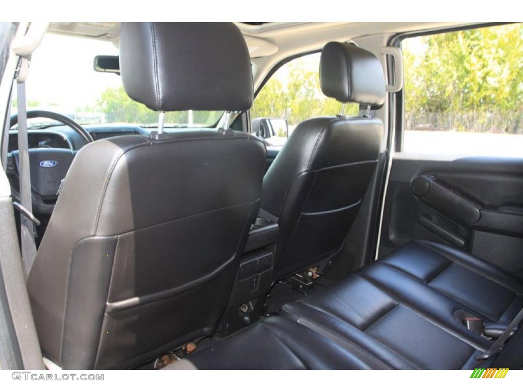 2006 Explorer Limited - Cashmere Tri-Coat / Black photo #24
