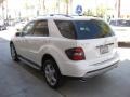 Arctic White - ML 350 4Matic Photo No. 8