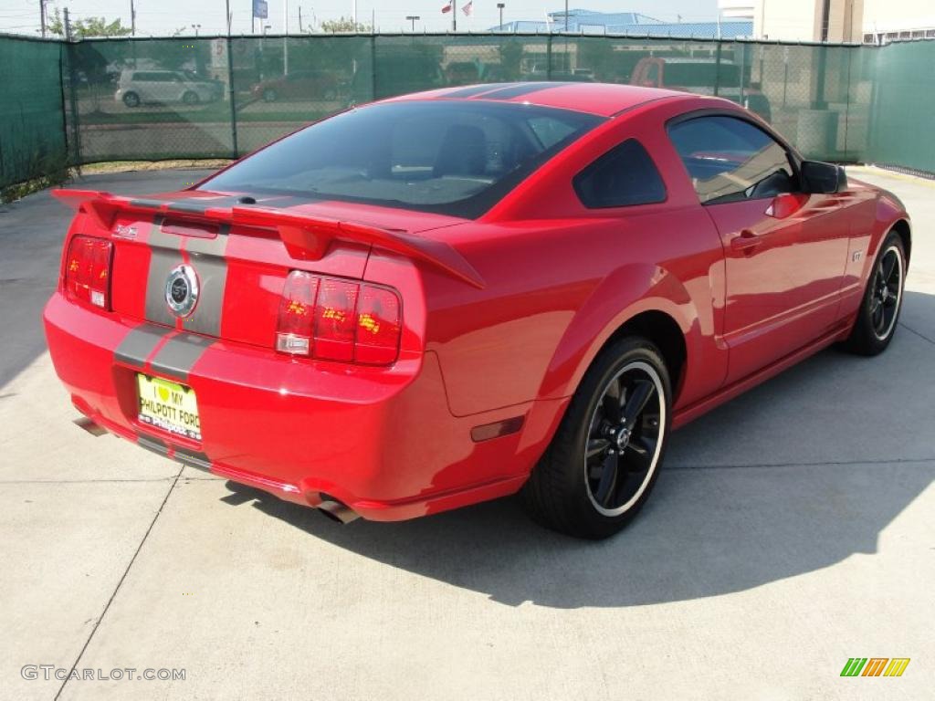 2007 Mustang GT Premium Coupe - Torch Red / Dark Charcoal photo #3