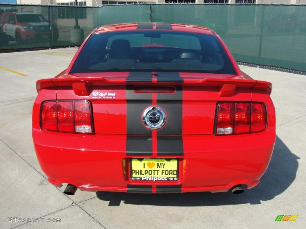 2007 Mustang GT Premium Coupe - Torch Red / Dark Charcoal photo #4