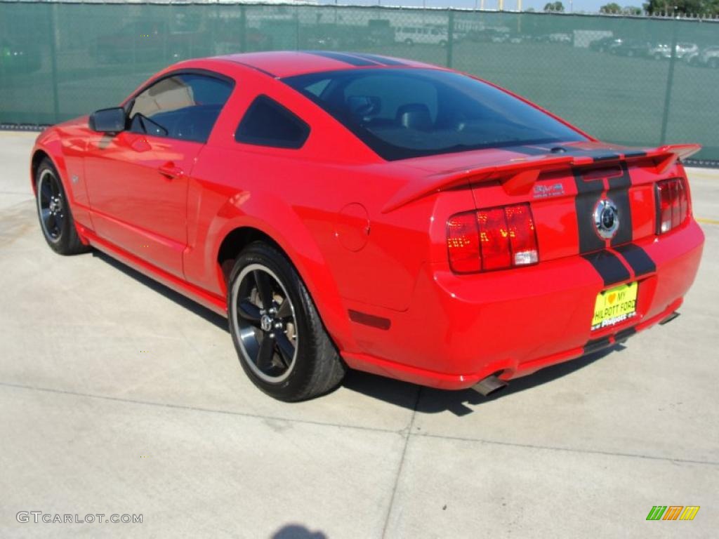 2007 Mustang GT Premium Coupe - Torch Red / Dark Charcoal photo #5
