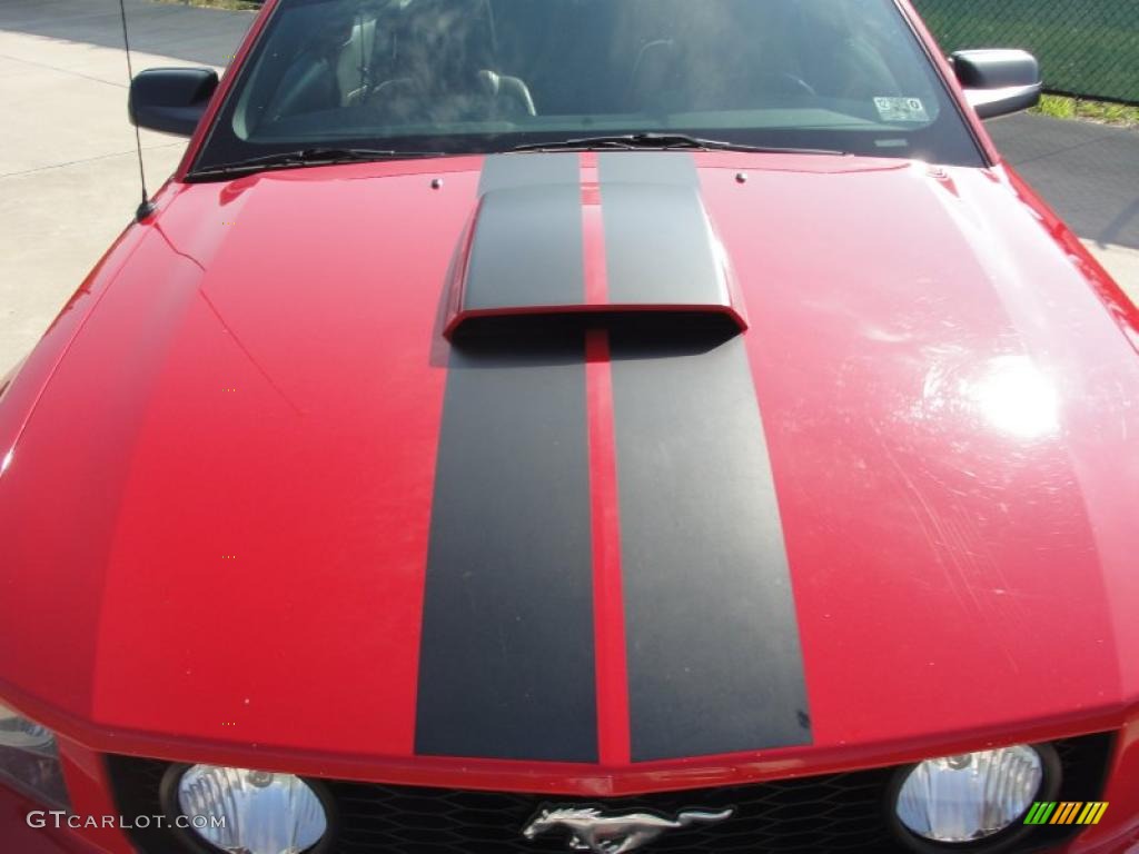 2007 Mustang GT Premium Coupe - Torch Red / Dark Charcoal photo #13