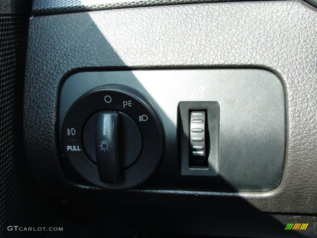 2007 Mustang GT Premium Coupe - Torch Red / Dark Charcoal photo #44