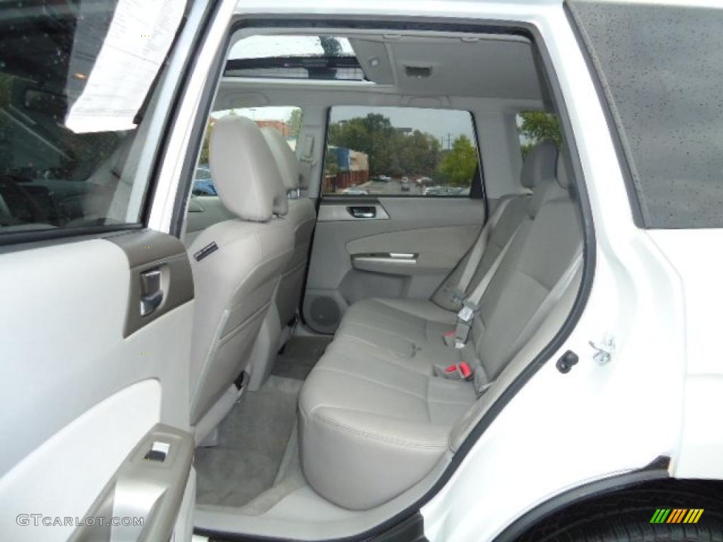 2009 Forester 2.5 X Limited - Satin White Pearl / Platinum photo #7