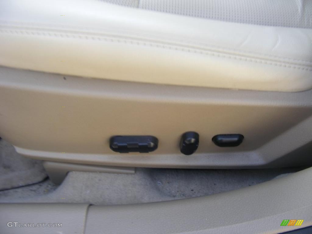 2008 MKZ Sedan - White Suede / Sand photo #9